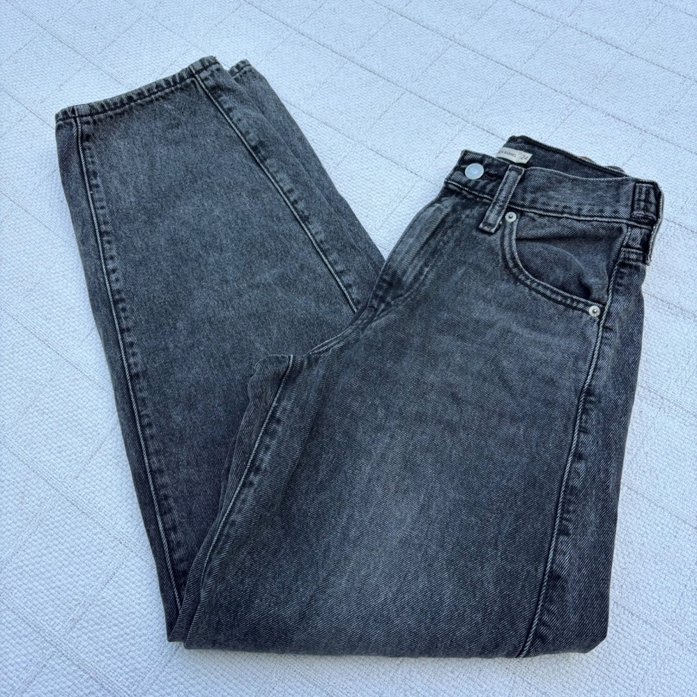 Women's 24" LEVI'S Black Wash Cinch Barrel Leg High Waisted Jeans